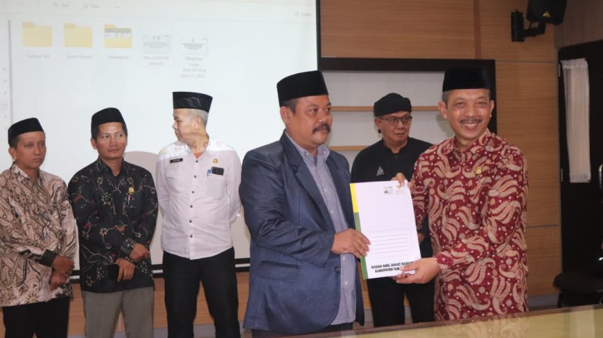100 Mahasiswa dari 13 PT di Tasikmalaya Terima Beasiswa BAZNAS