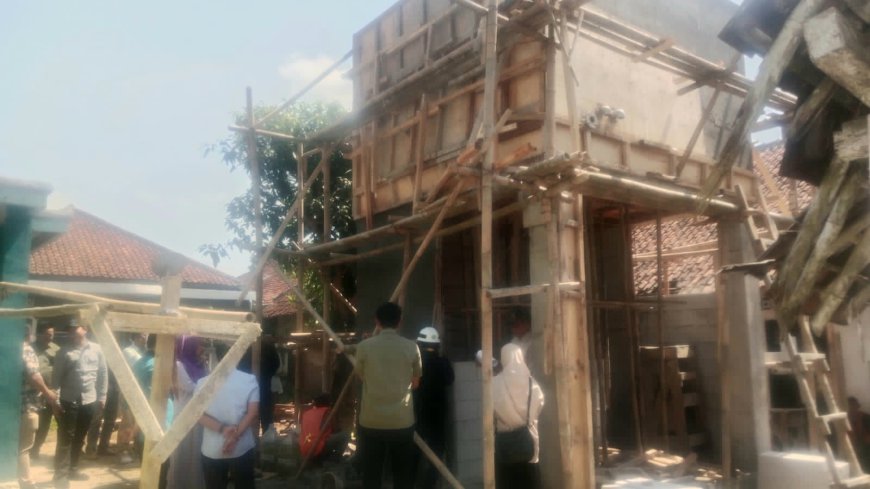 Tim Monev Pemkot Tasikmalaya Cek Pekerjaan Fisik di Kecamatan Purbaratu