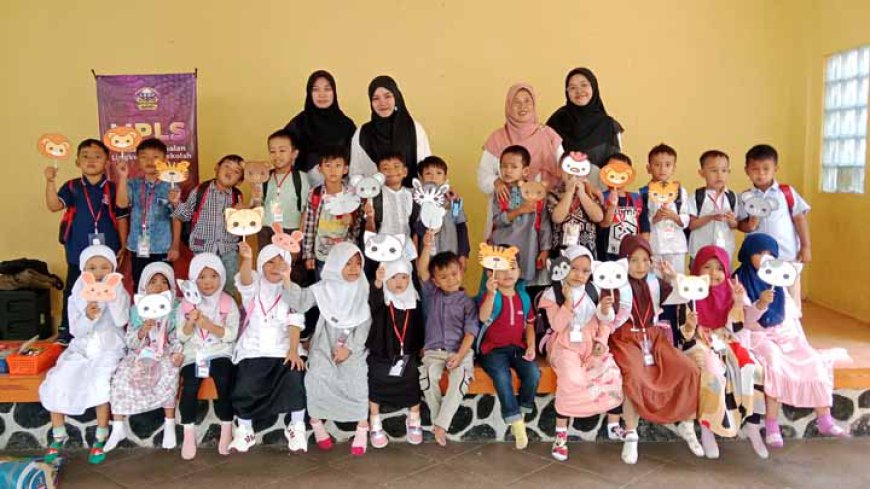 Di Momentum HAN ke-40, TK ANNUUR Kembangkan Potensi Anak Melalui Belajar Mewarnai
