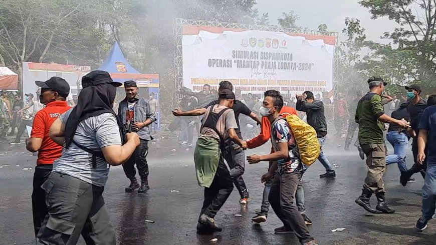 Menegangkan, Sispam Kota Jelang Pilkada Kab. Tasik Berakhir Ricuh dan Picu Dua Ledakan