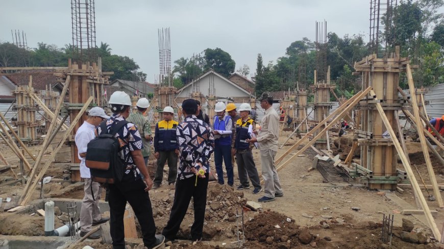 CEO CV GBK Tegaskan Pembangunan Puskesmas Bungursari Tak Gunakan Besi Bekas