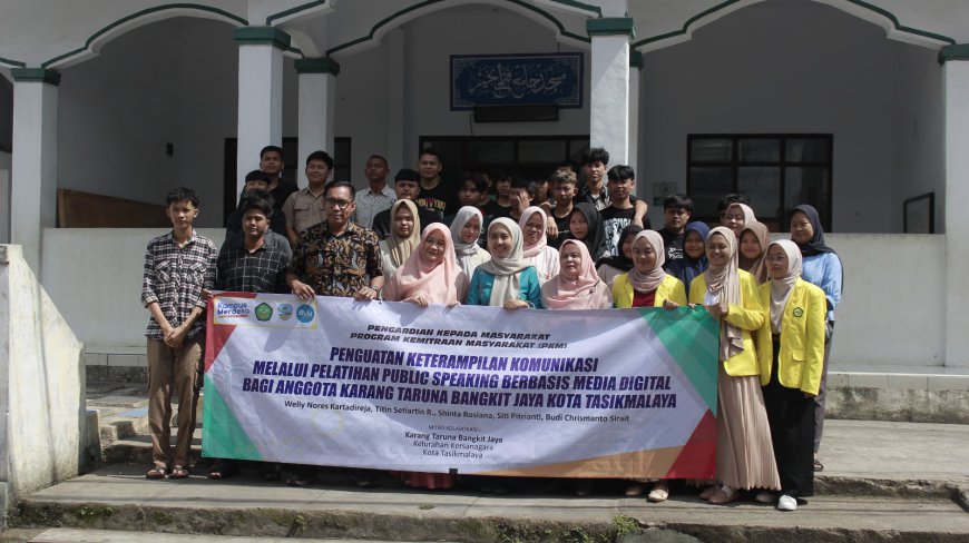 Dosen Unsil Tasikmalaya Berikan Pelatihan Public Speaking Berbasis Digital Bagi Anggota Karang Taruna