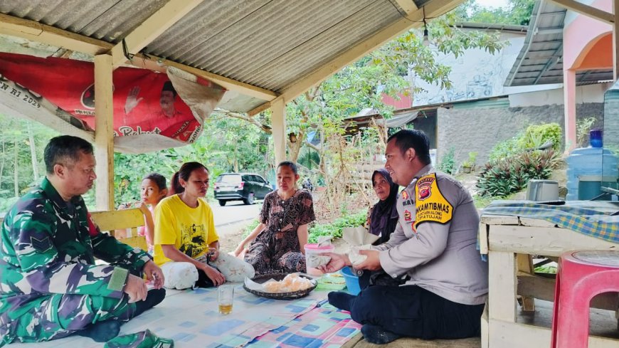 Jaga Kondusifitas Jelang Pilkada, Bhabinkamtibmas dan Babinsa Cipatujah Kian Intens Sambangi Warga Desa Binaan