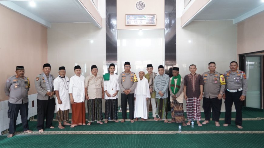 Jumat Curhat, Kapolres Tasik Kota Silaturahmi dengan Tokoh Agama di Wilayah Panyingkiran