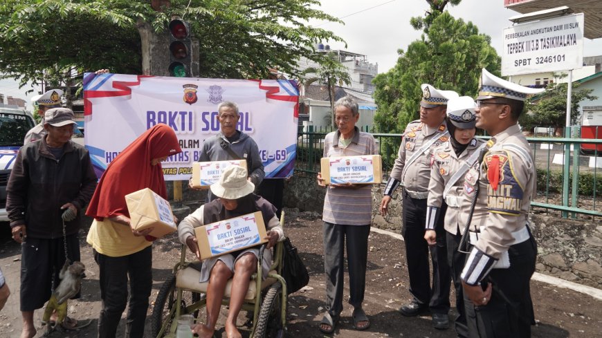 Sambut HUT Polantas ke 69, Satlantas Polres Tasikmalaya Kota Bagikan Paket Sembako