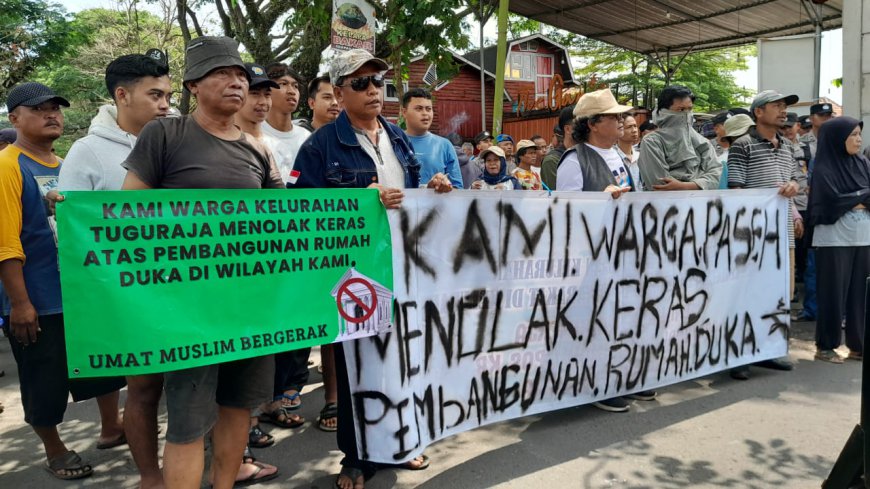 Tak Ada Sosialisasi, Ratusan Warga Paseh Gruduk Pembangunan Rumah Duka RS TMC