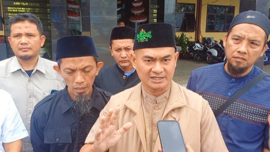 Al Mumtaz Sodorkan Fakta Integritas Penegakan Syariah Kepada Para Calon Walikota Tasikmalaya.