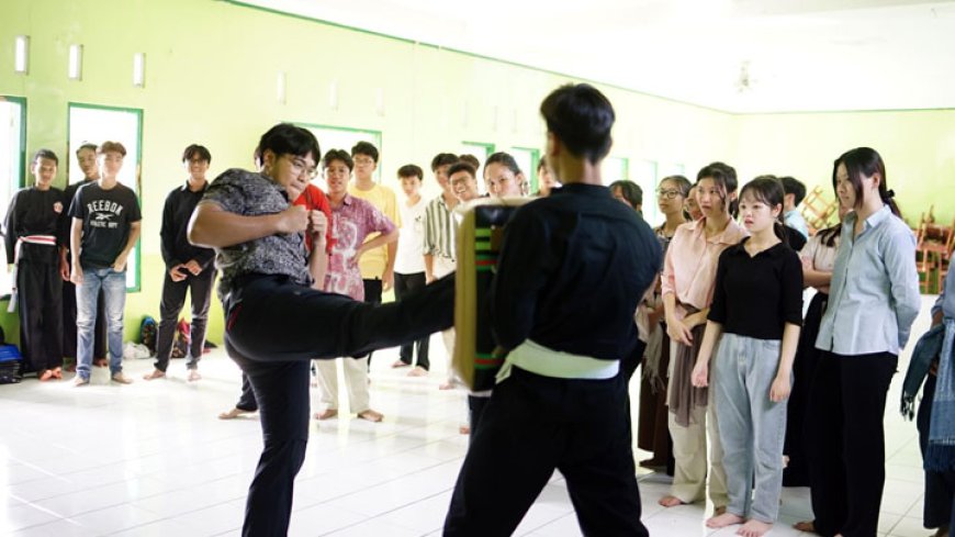 Siswa Santo Yakobus Jakarta Ikuti Kehidupan Pesantren dan Latihan Pencak Silat Pagar Nusa