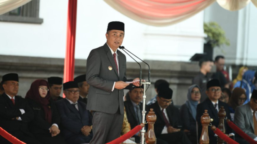 Peringati HKN ke 60, Bey Machmudin Ajak Masyarakat Bangun Budaya Sehat