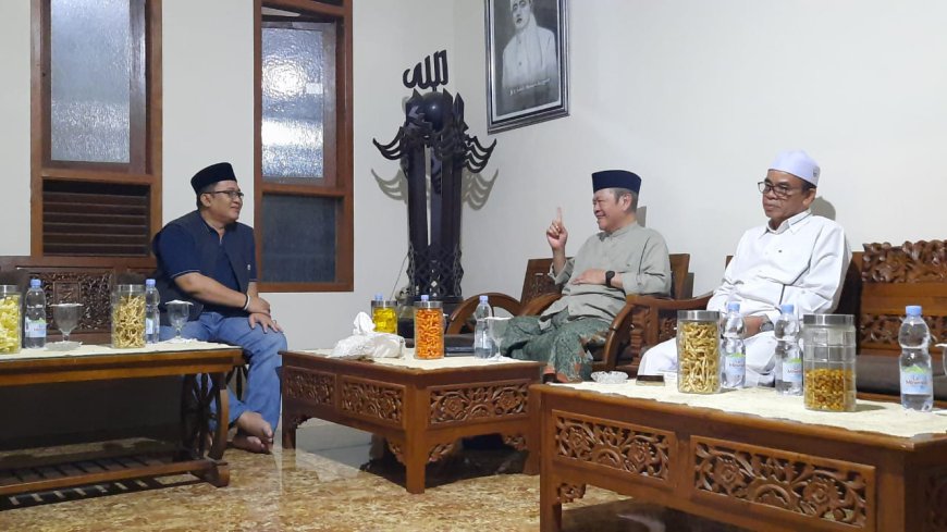 Pasca Pilkada Bupati Ade Sugianto Silaturahmi ke Pimpinan Ponpes, Ini Pesan Para Ulama