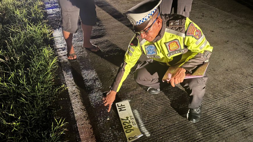 Pejalan Kaki Tanpa Identitas Tewas Tertabrak Mobil Carry di Cikalong