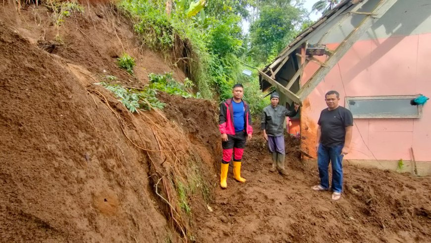 Tanah Longsor di Kampung Ciengang Tasikmalaya Tewaskan Satu Orang Warga