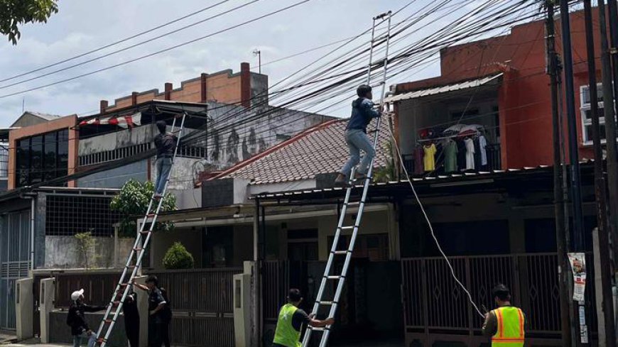 Dinas PUTR Kota Tasik Bareng Provider Kembali Rapihkan Kabel Utilitas