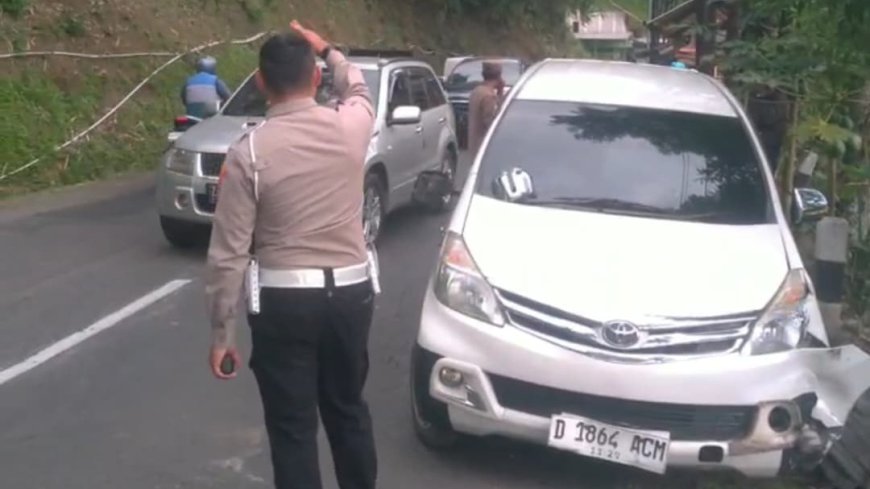 Pemudik Asal Bandung Alami Laka Tunggal di Salawu Tasikmalaya