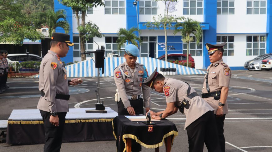 Kasat Lantas Polres Tasikmalaya dan Ciamis Tukar Posisi, Ini Pesan AKBP Haris Dinzah