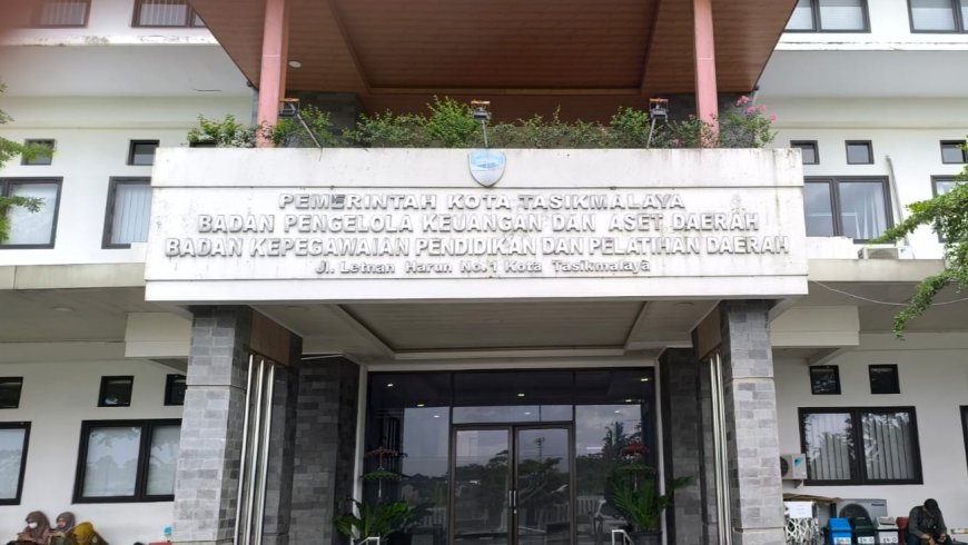 Ini Alasan BPKAD Kota Tasikmalaya Tak Bisa Batalkan Belanja Mobil Dinas